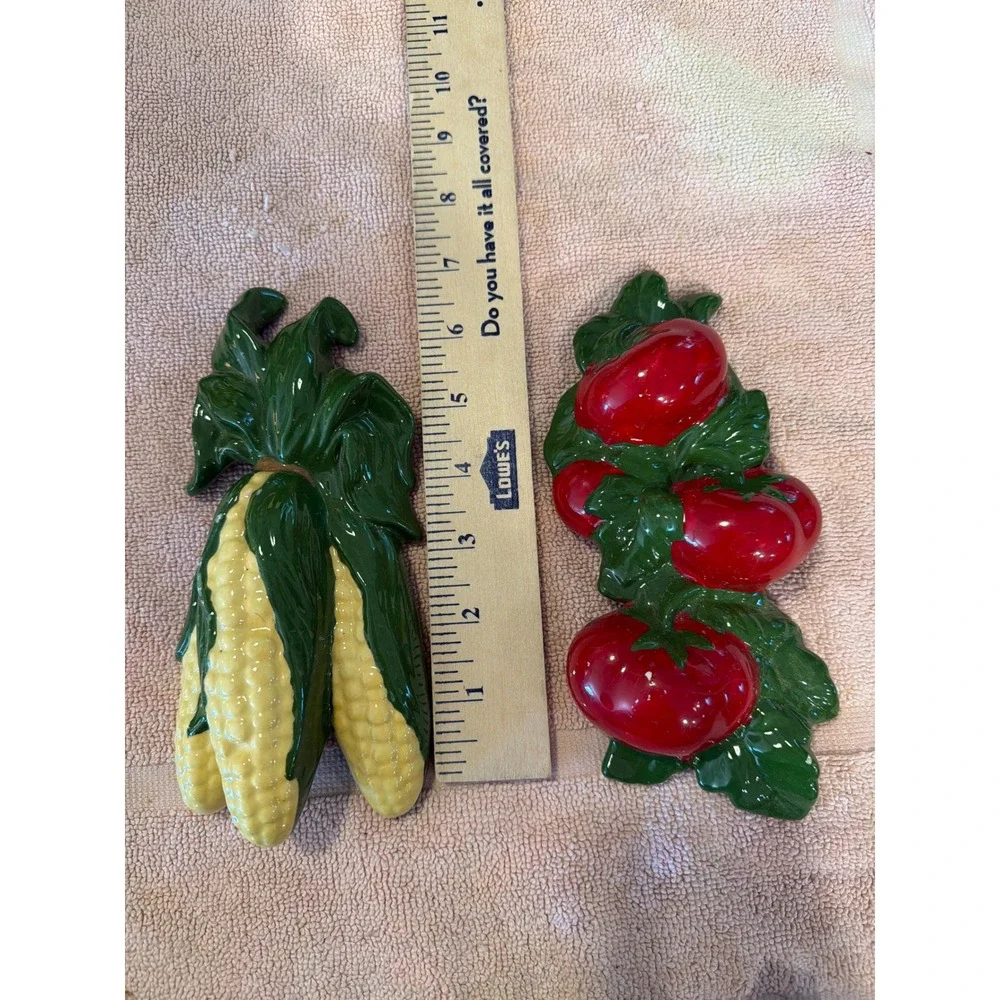 Vintage‎ RWP Ceramic Corn and Tomato Wall Art Plaques Set of 2 Kitchen Decor